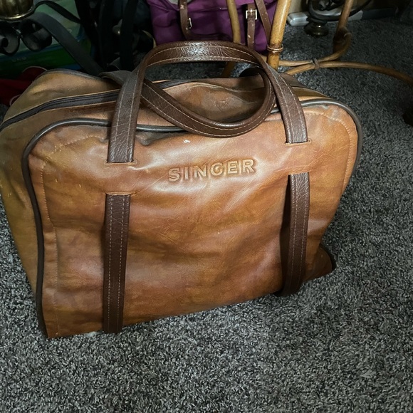 Singer portable sewing machine with travel cover. Used only once. - Picture 2 of 4